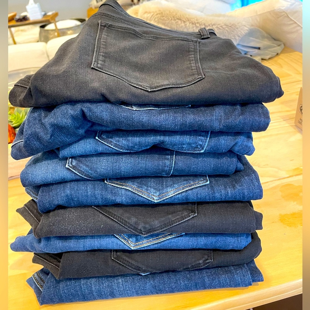9 Pairs Banana Republic Jeans!